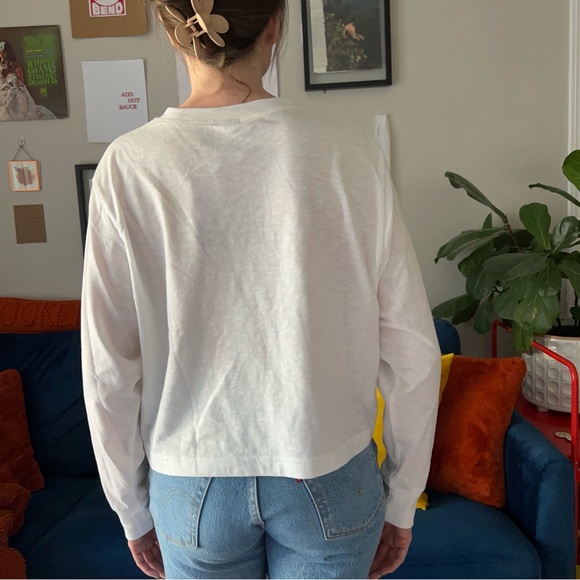 Basic White Long Sleeve T-shirt - Picture 3 of 4